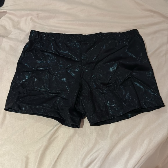 Black shiny shorts - Picture 2 of 3